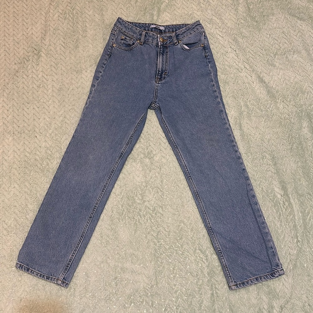 Antonio Melani straight leg high rise Jean size 25